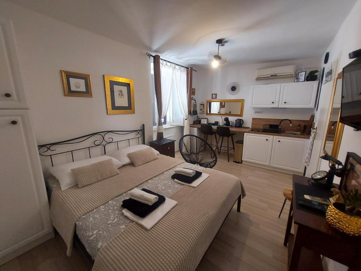 Apartment Agora ザダル エクステリア 写真